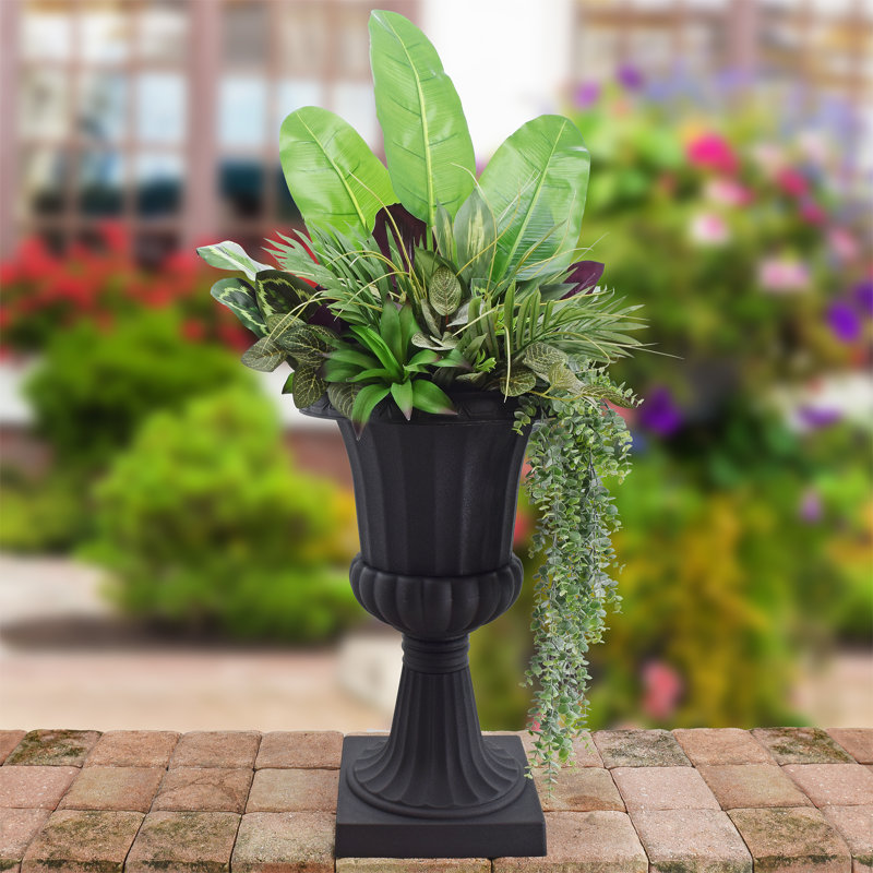 Pot de fleurs urne en plastique, H 26,5 po x l 15,8 po x P 15,8 po