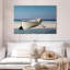 Mehar, bateau blanc sur la plage-107853294