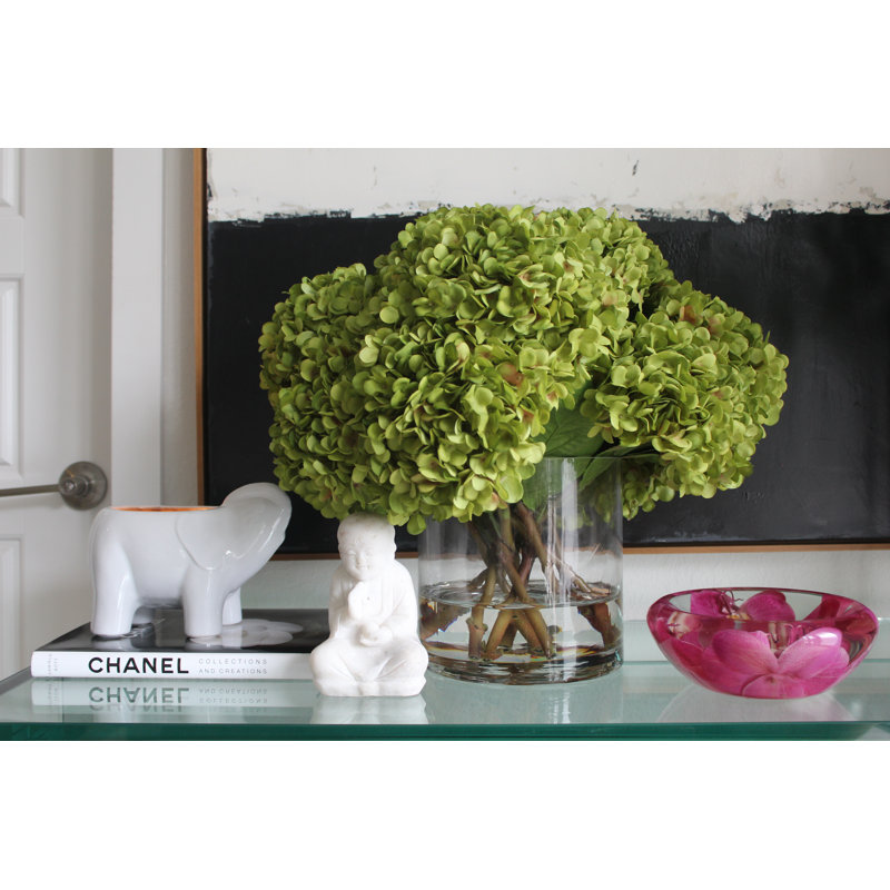 Hortensias blancs en vase en verre transparent, H 16 po x l 18 po x P 18 po, Vert