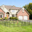 Parc pour chien, 24 panneaux, porte verrouillable, utilisation intérieure / extérieure, acier gris, piquets de sol et clôture de porte sécurisée, petits chiens moyens personnalisables, portes à trois étages