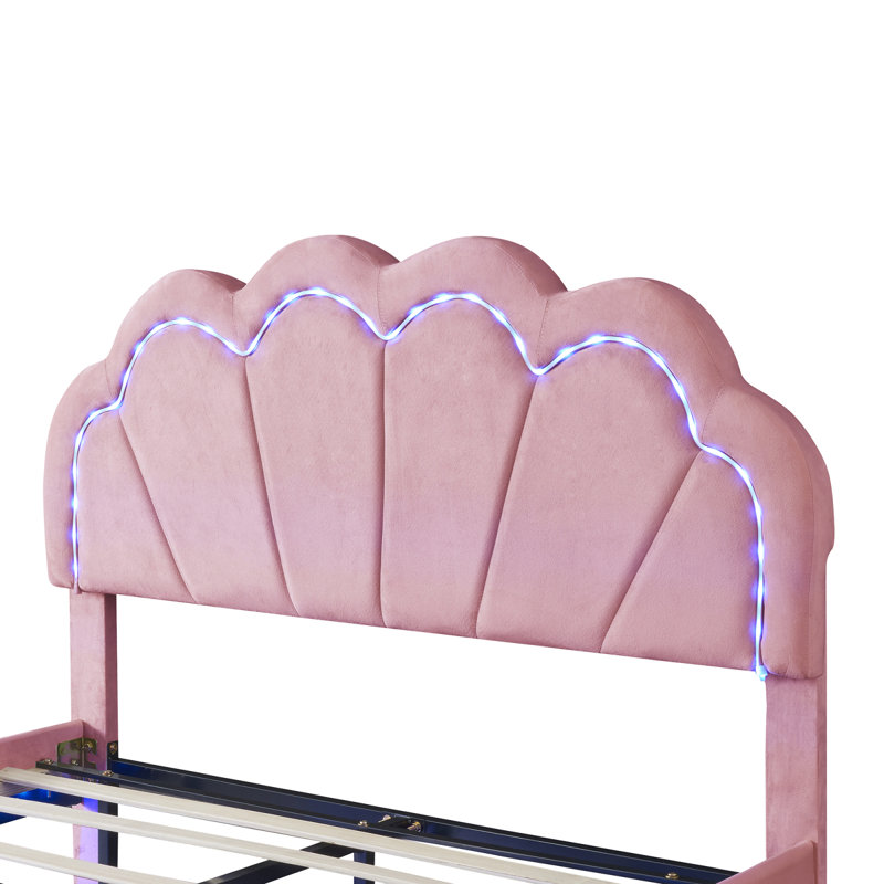 Bed, Pink