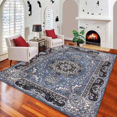 Beia Area Rug