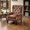 Fauteuil capitonné en velours de 29,33 po de large avec méridienne cloutée et pieds en bois Dynasha
