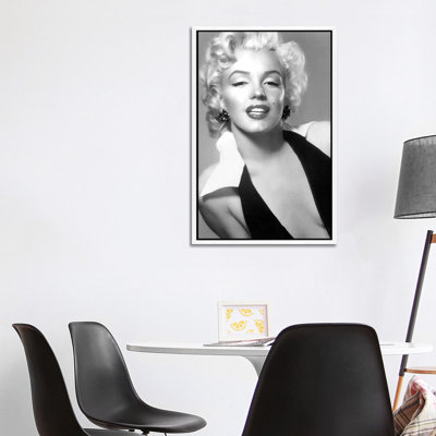 Classic Marilyn Monroe Pose II by Radio Days - Print on Canvas