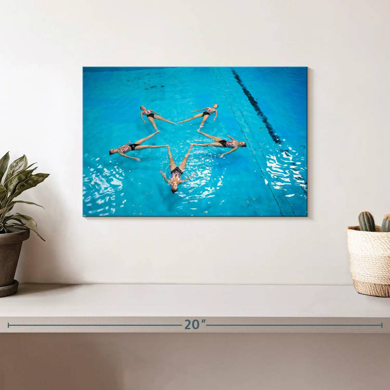 Sireci Synchronized Swimming Star, 8" H x 12" W
