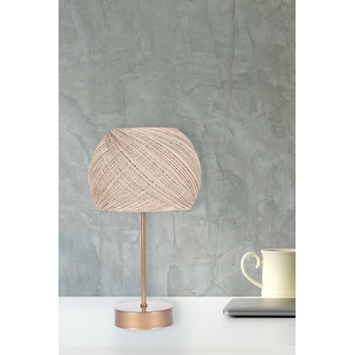 Lampe de table en métal