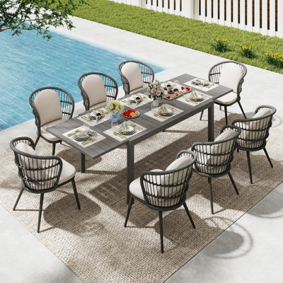 Outdoor 8-person Dining Set With Cushions
