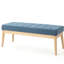Banc en tissu bleu avec une base en bois de bouleau stable et des pieds capitonnés légèrement chic