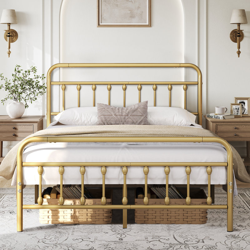 Metal Bed Frame with Vintage Headboard, Kingsize (5'), Antique Gold