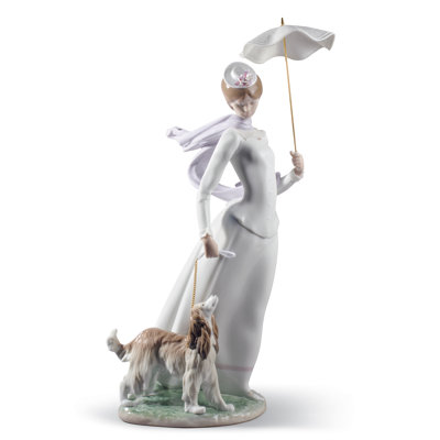 Lady with Shawl Figurine