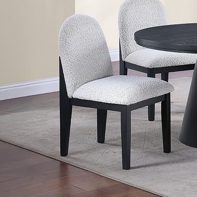 Chaise d'appoint ergonomique en tissu blanc