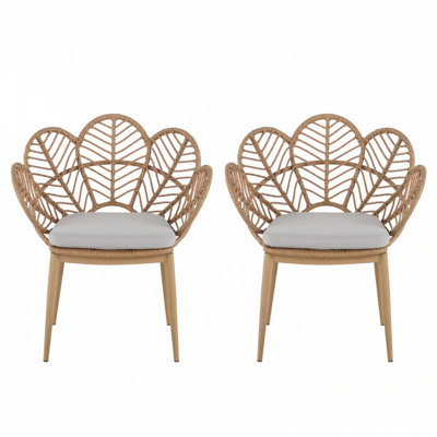 Outdoor Wicker Chair with Weather-Resistant Rattan and Robust Iron Frame