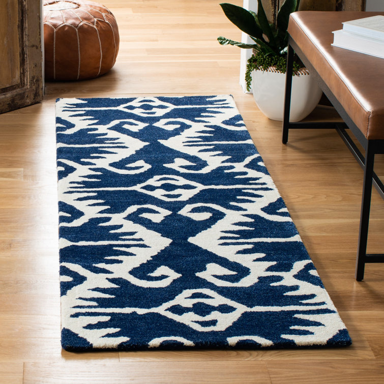 Kouerga bHand Tufted Wool Ikat Rug