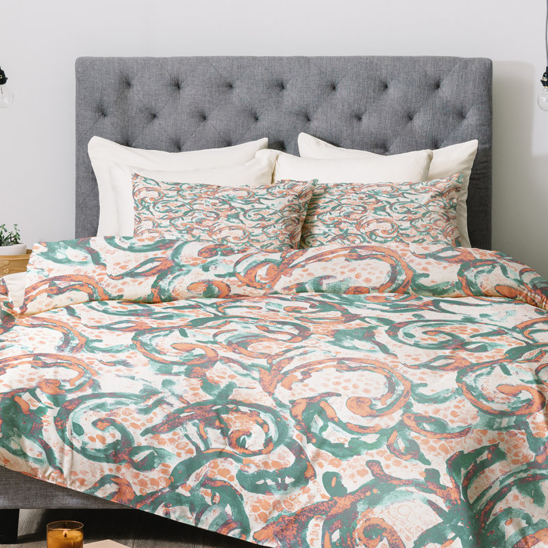 Polyester Floral Comforter Set, King Comforter + 2 King Pillowcases