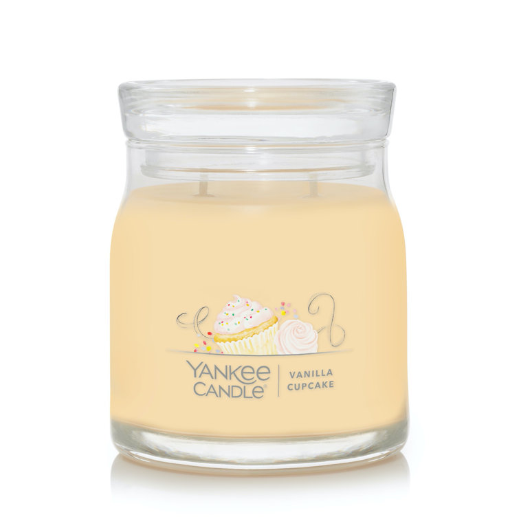 Yankee Candle Vanilla Cupcake Signature Medium Jar Candle 13 oz