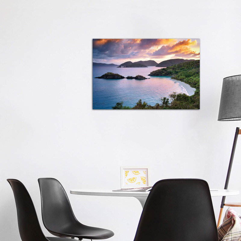 «Trunk Bay Sunrise», reproduction de photo encadrée, H 40 po x l 60 po x 1,5 po, Toile tendue