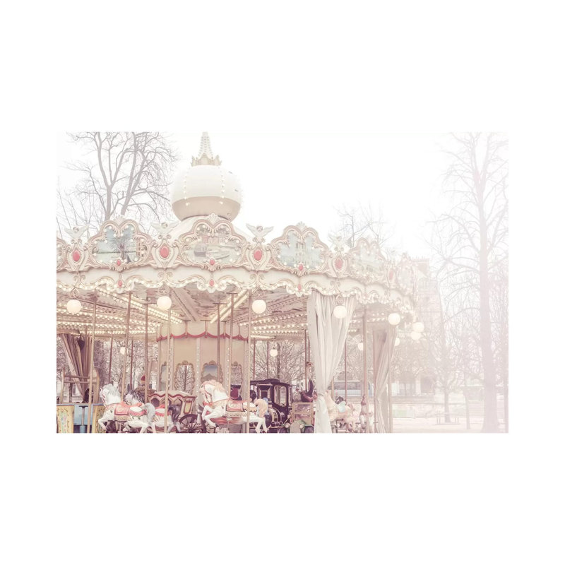 Paris Merry-Go-Round III par Ruby and B - photographie sur toile tendue, H 18 po x l 26 po x P 1,5 po