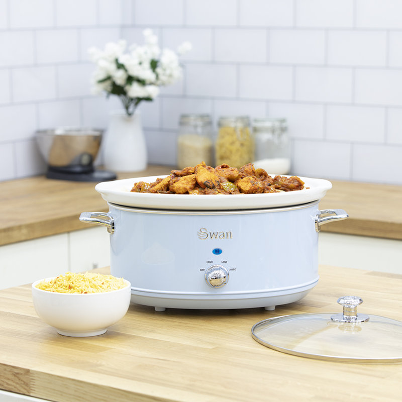 Swan Retro Slow Cooker with 3 Temperature Settings, Keep Warm Function, 200W, Blue