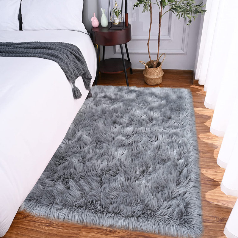 Levata Faux Sheepskin Indoor Rug, Rectangle 6'6"x 10'