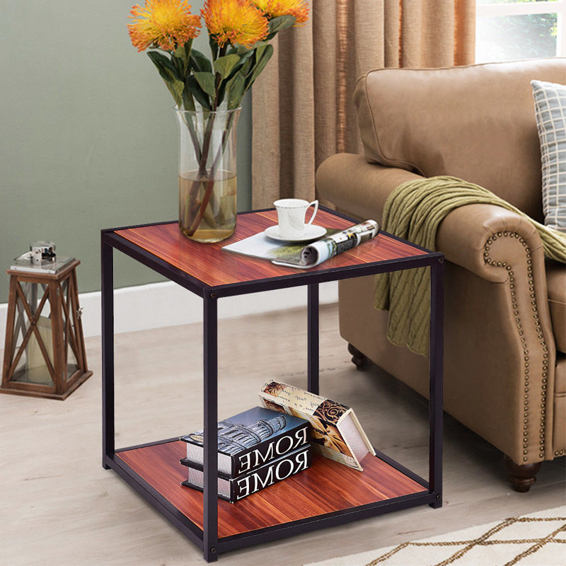 Table basse à 4 pieds avec rangement