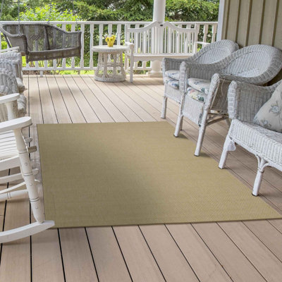 Sundance Solid Gray Indoor/Outdoor Area Rug For Living Rooms, Patios, Decks