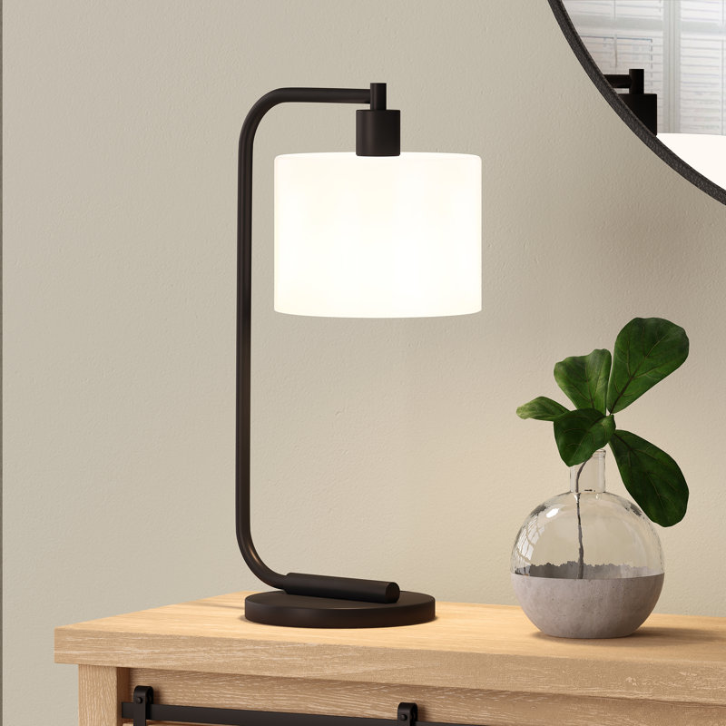 Calianne Metal Arched Lamp, Copper, Black