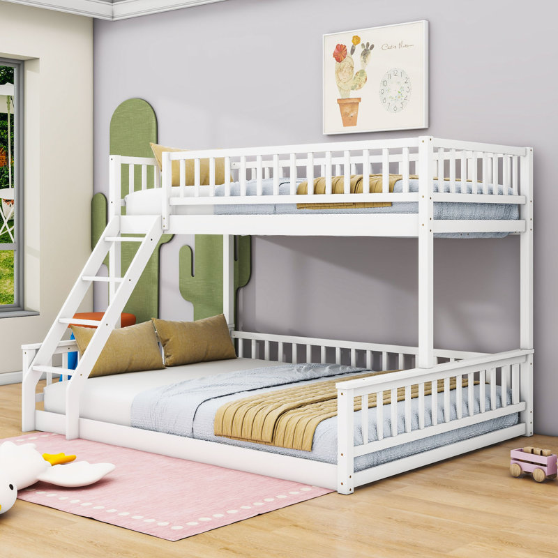 Lit superposé simple au-dessus de grand lit avec échelle et garde-corps Katienne, Blanc, Simple TG sur grand