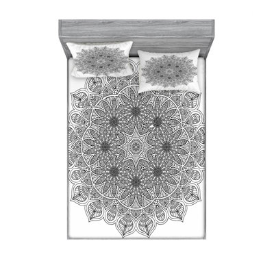 Ensemble de draps en damas d'inspiration orientale monochrome et mystique Heritage
