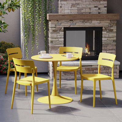 Ensemble repas extérieur pour 4 personnes