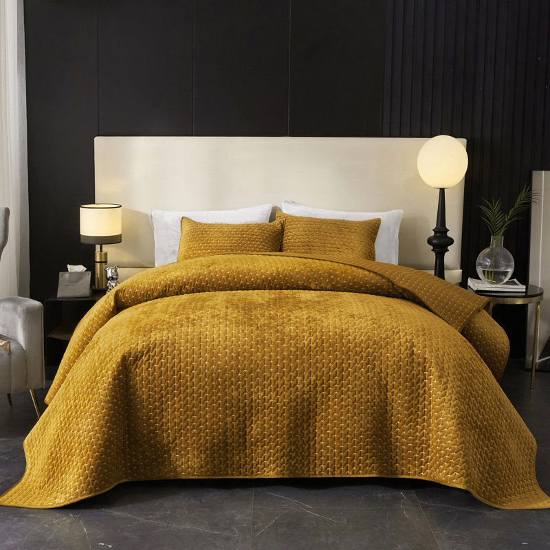 Gold Caramel King Velvet Quilt Set with Pillow Shams