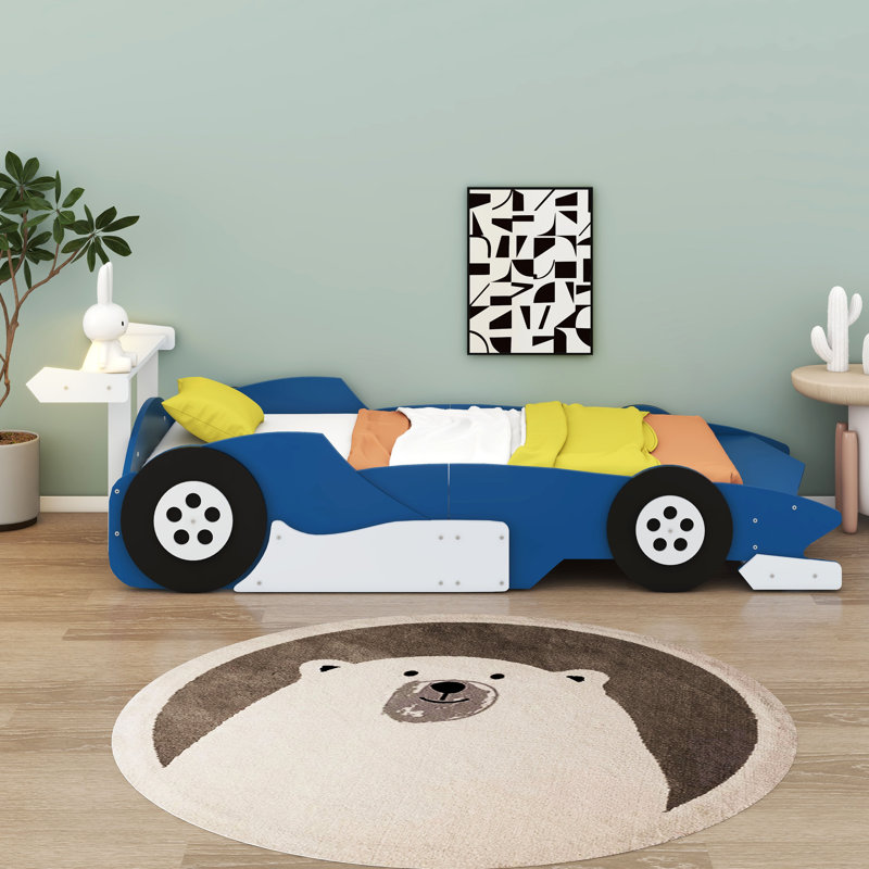 Lit plateforme simple en forme de voiture de course avec tablettes de rangement, cadre de lit de voiture en bois avec roues pour garçons et filles