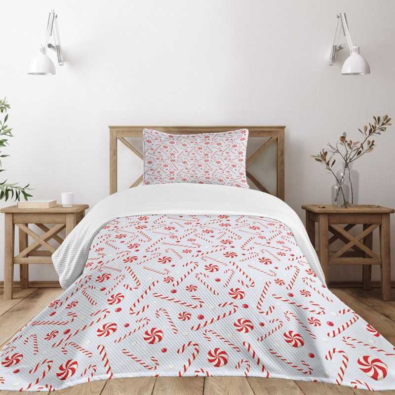 Twin White and Red Quilted Kids Bedspread Set
