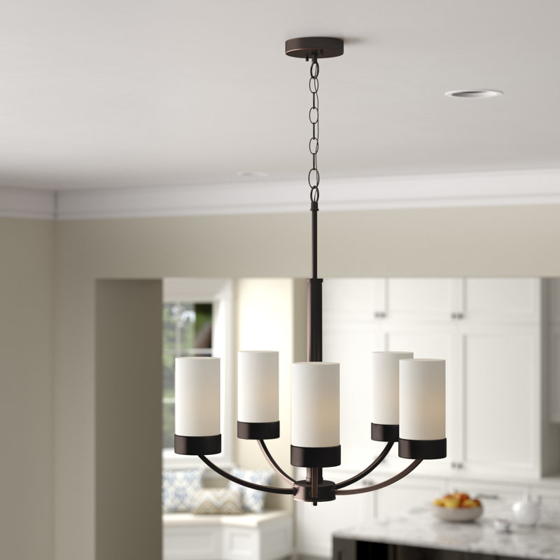 Lustre classique / traditionnel à 5 lumières Ashaan, Bronze acajou