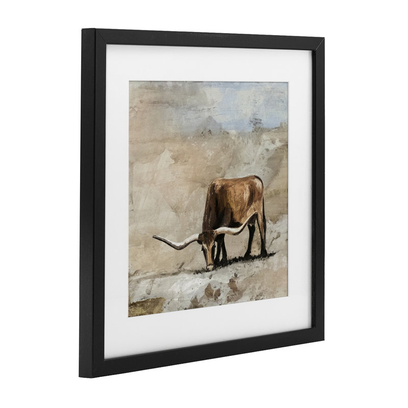 «Logan Longhorn», reproduction sous verre encadrée, conception par Errico & Slyp, H 13 po x l 13 po, Cadre noir minuit