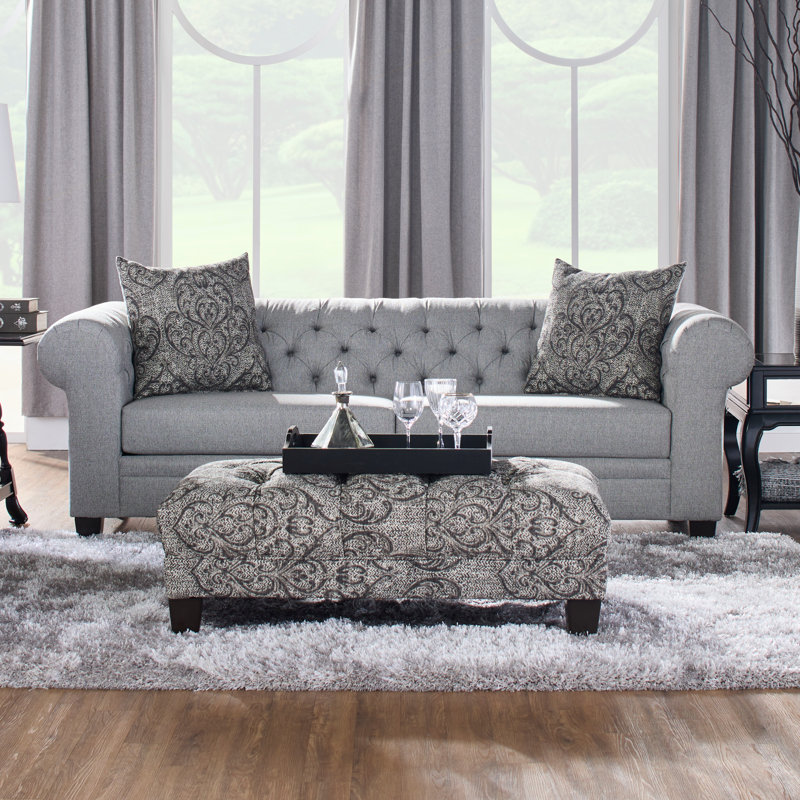 Canapé Chesterfield à accoudoirs roulés de 96 po avec coussins réversibles Jaelan