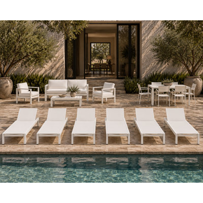 Ensemble de jardin Karen 17 pièces en aluminium avec coussins : 6 chaises de salle à manger, table de salle à manger, 6 chaises longues, causeuse, fauteuils et table basse.