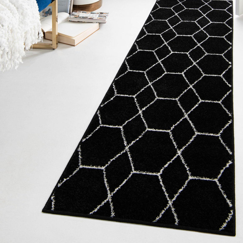 Tapis géométrique Debrodie, Tapis de couloir 2 pi x 6 pi 1 po, Noir