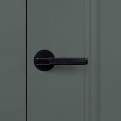 Poignée de porte / conventionnelle / intimité / croix