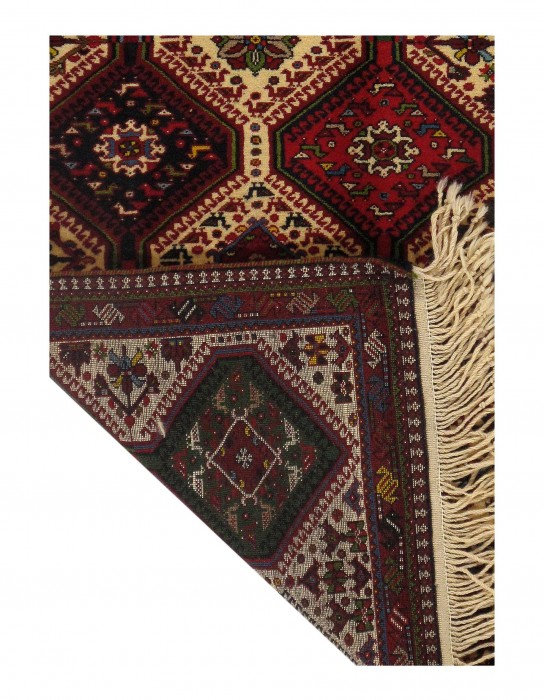 Tapis rectangulaire en laine d'agneau rectangulaire unique de 2 pi 9 po x 4 pi 4 po Amyia