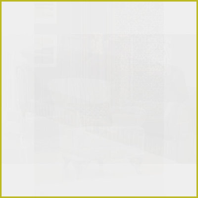 Table basse ronde à plateau en verre avec structure en métal deux tons, tablette inférieure peu encombrante pour le salon
