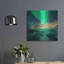«Aurora Over Snowy Mountains» par Luxe-1267281402