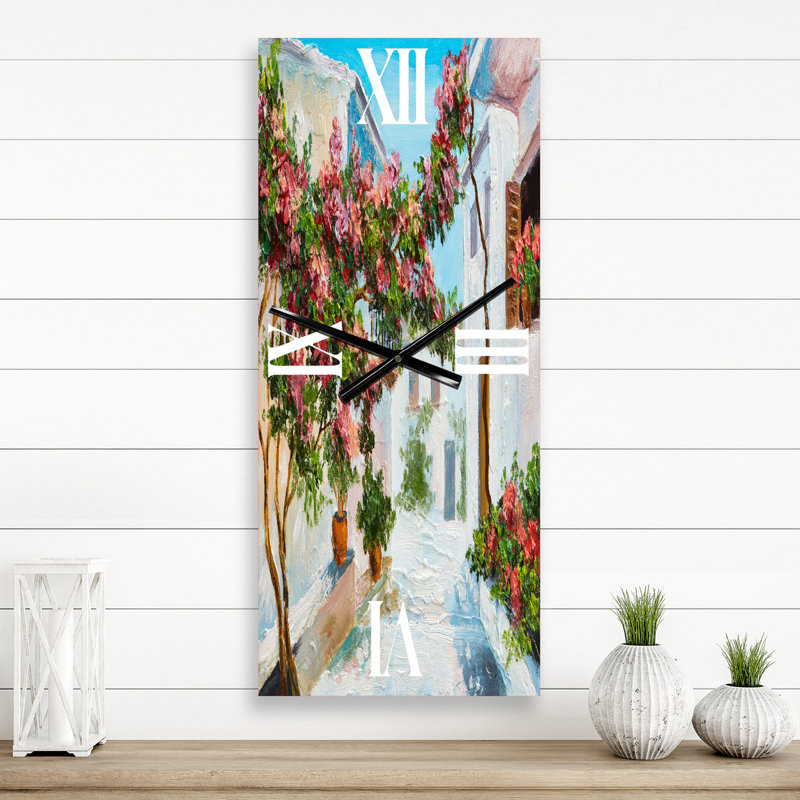 Horloge murale maison avec fleurs en fleurs près de la mer, Grand