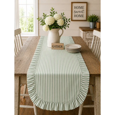 Chemin de table rayé avec bordure à volants 16 po x 72 po