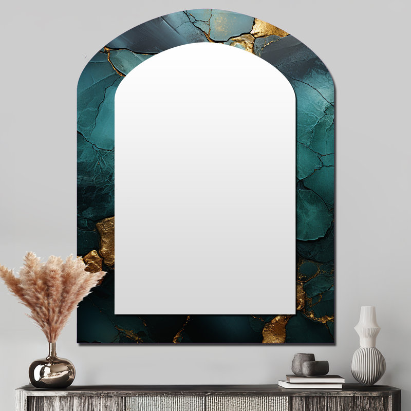 Or et vert abstrait marbre II - grand miroir mural arqué sur métal, 43 po x 33 po
