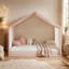 Lit simple à baldaquin rose avec panneaux latéraux rembourrés en velours Canopée en lin respirant Doux lit plateforme moderne avec lit plateforme facile à assembler pour la chambre à coucher