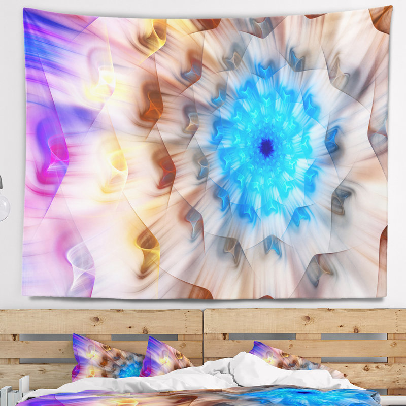 Tapisserie florale bleue avec pétales de fractale et pissenlit, H 32 po x l 39 po