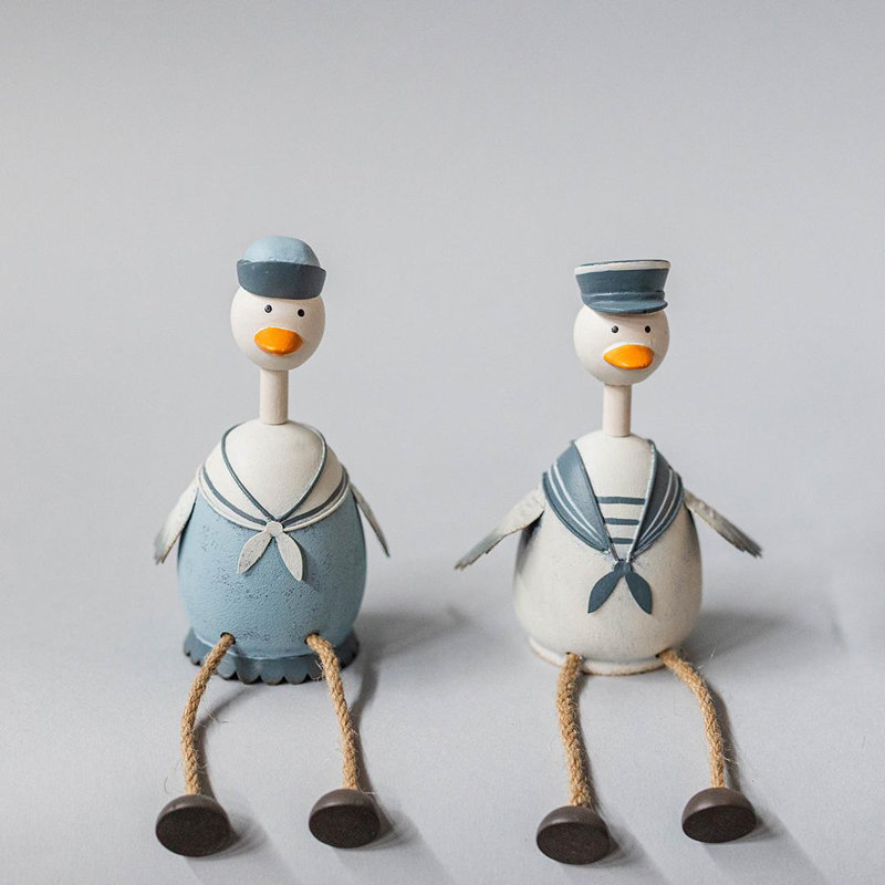 Ensemble de 2 canards marins assortis - un habillé en bleu, un en figurines blanches