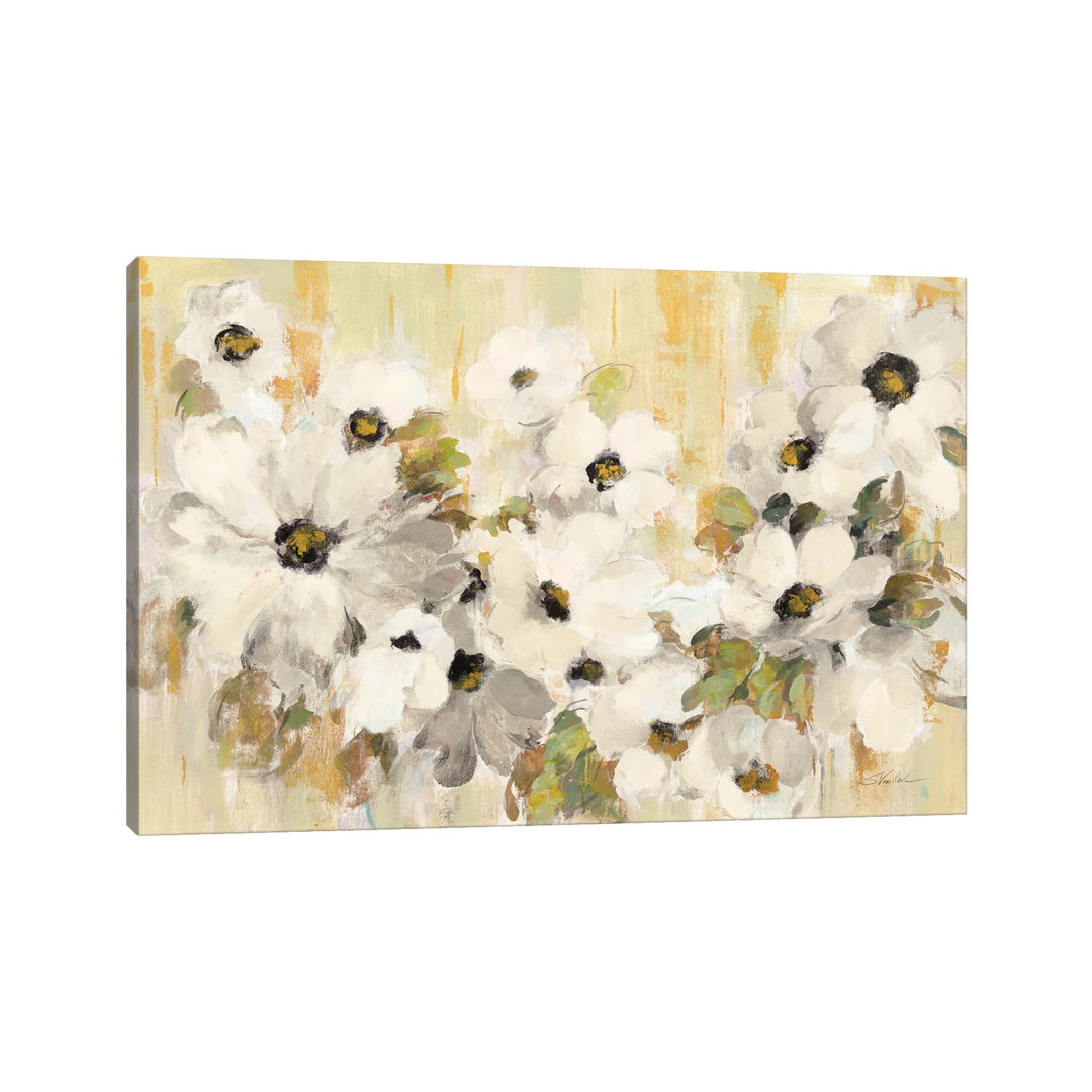 White And Green Bloom Crop von Silvia Vassileva - Galerie-verpackte Leinwand Giclée