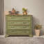 Simple commode d'appoint en bois vert