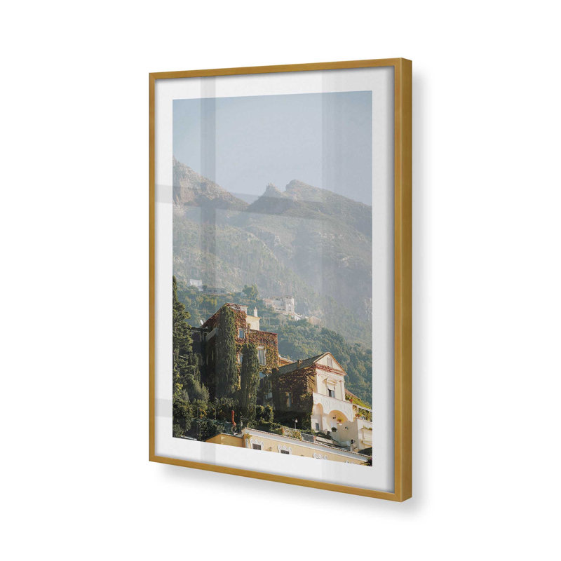 Imprimé Hillside Haven, Cadre simple en or poli, H 21,25 po x l 17,25 po x P 1,25 po